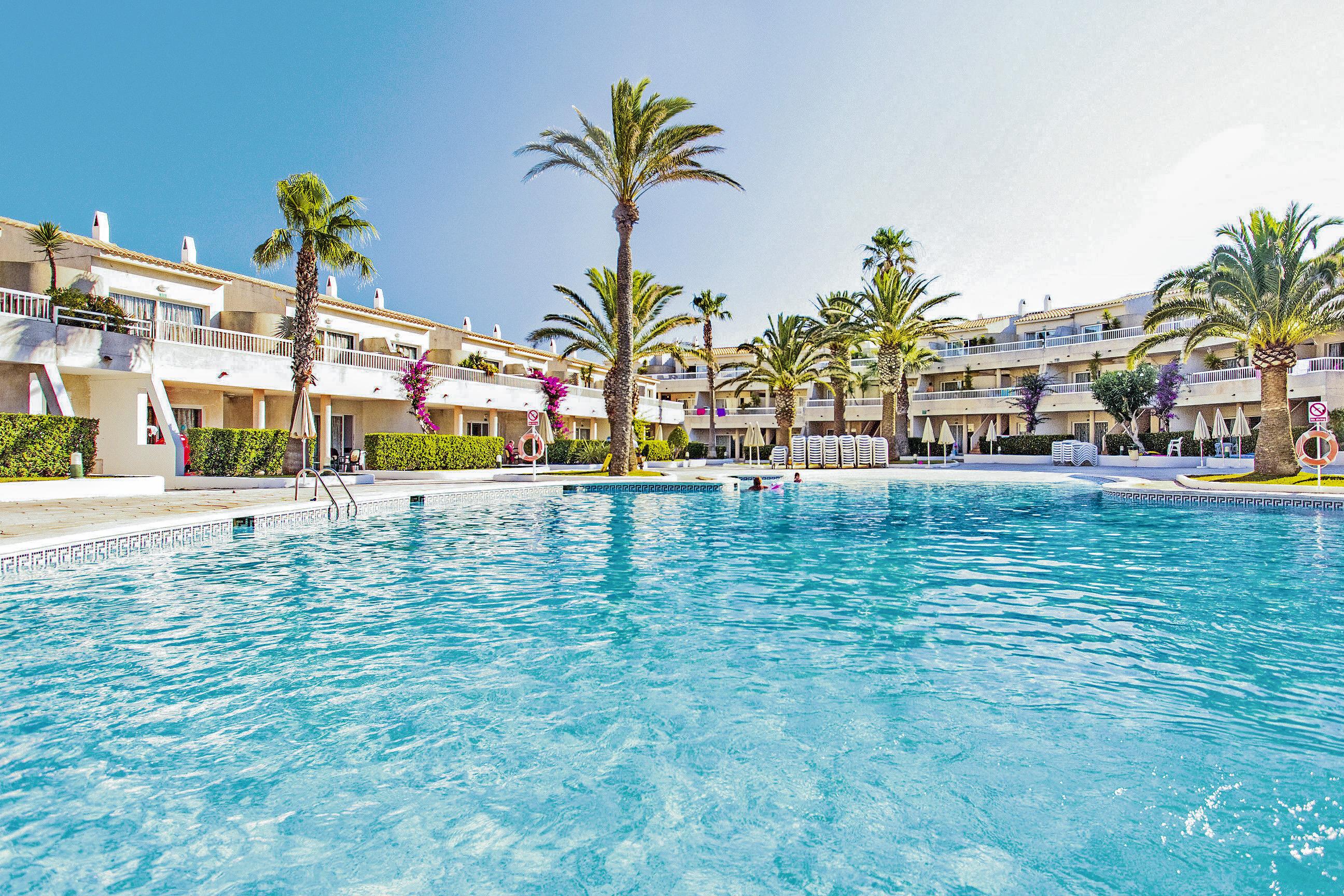 Globales Los Delfines Cala'N Blanes  Екстер'єр фото